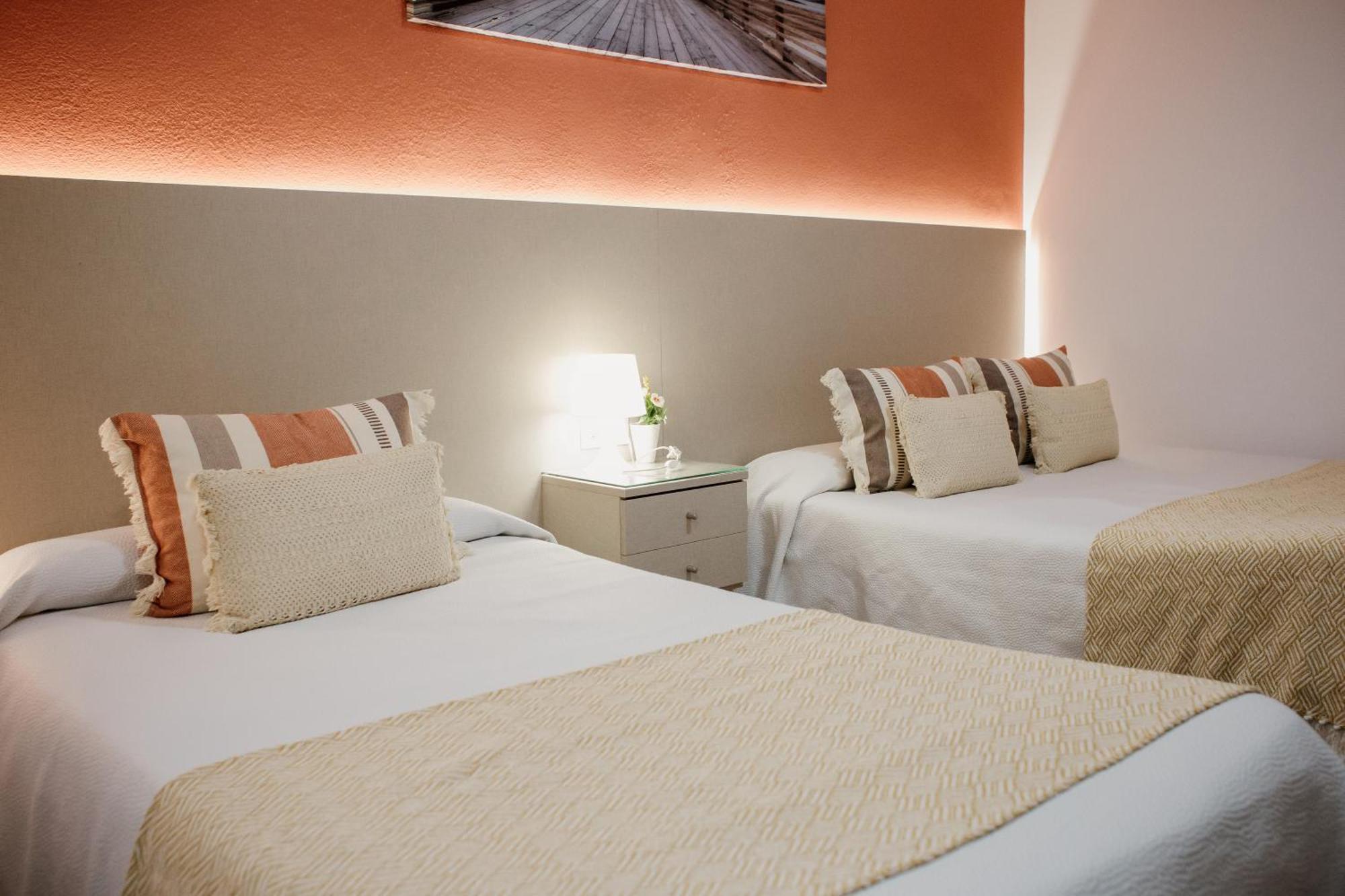Apartamentos Turisticos Mastil 16 Málaga Dış mekan fotoğraf