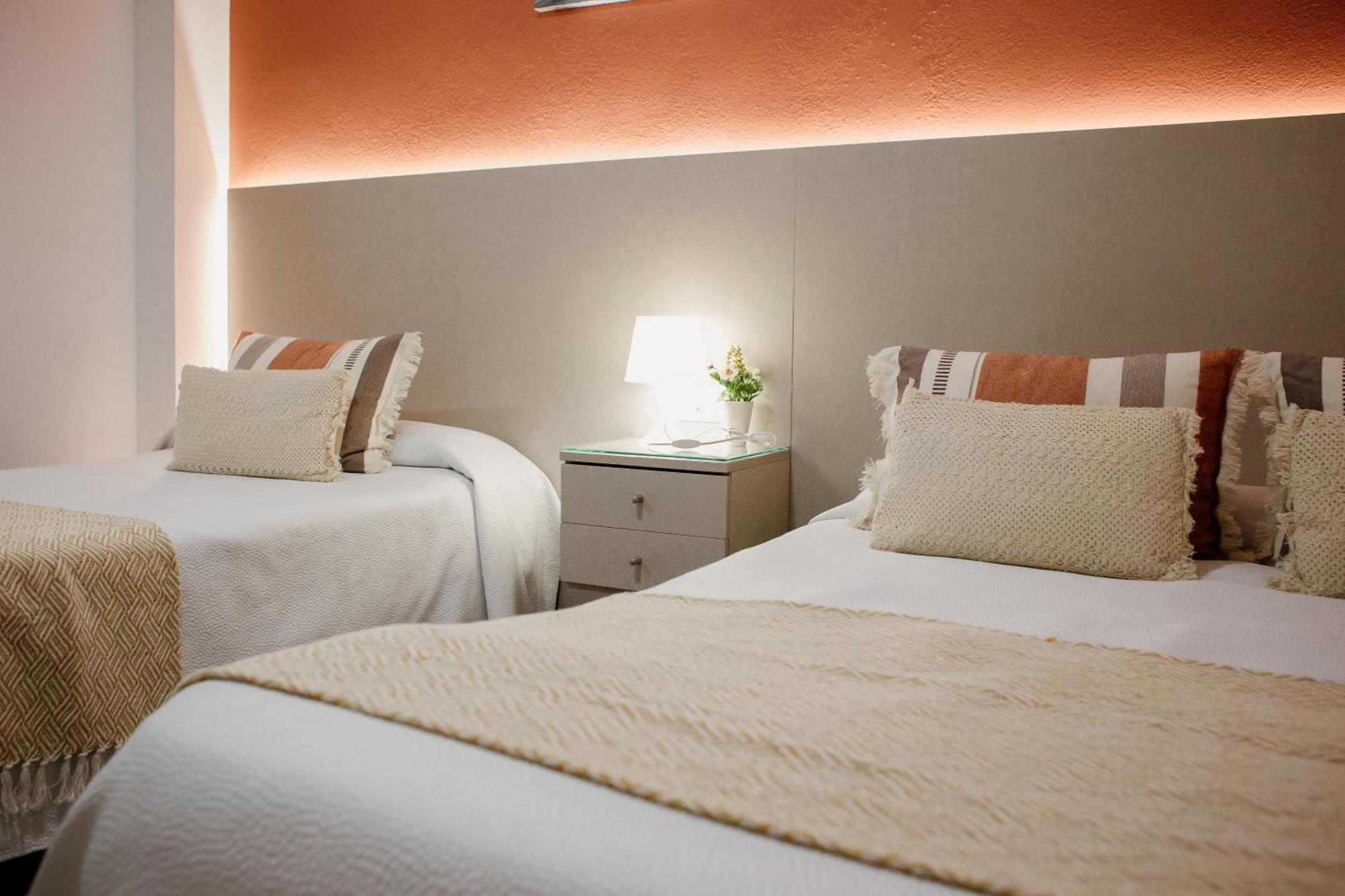 Apartamentos Turisticos Mastil 16 Málaga Dış mekan fotoğraf