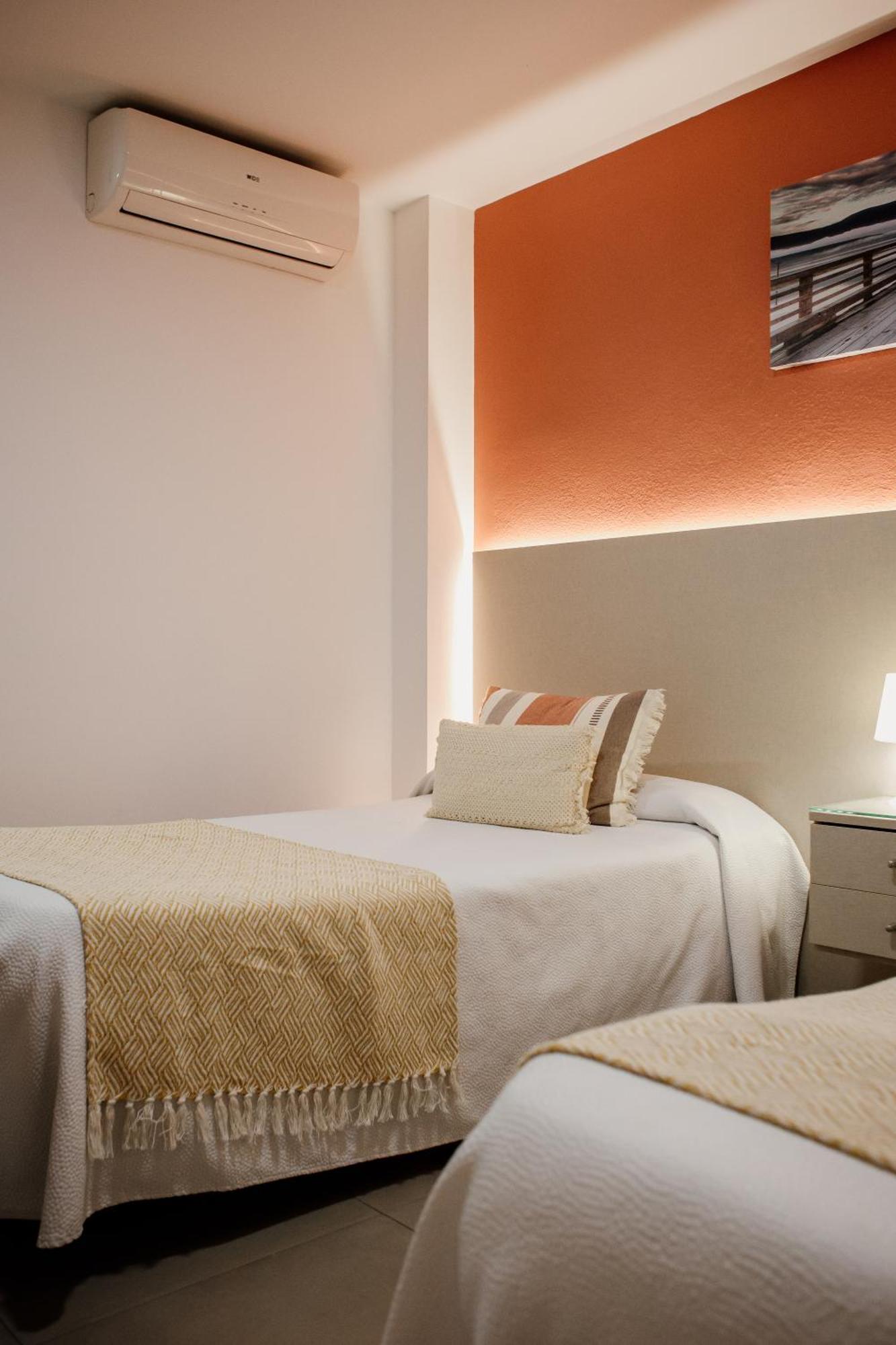 Apartamentos Turisticos Mastil 16 Málaga Dış mekan fotoğraf