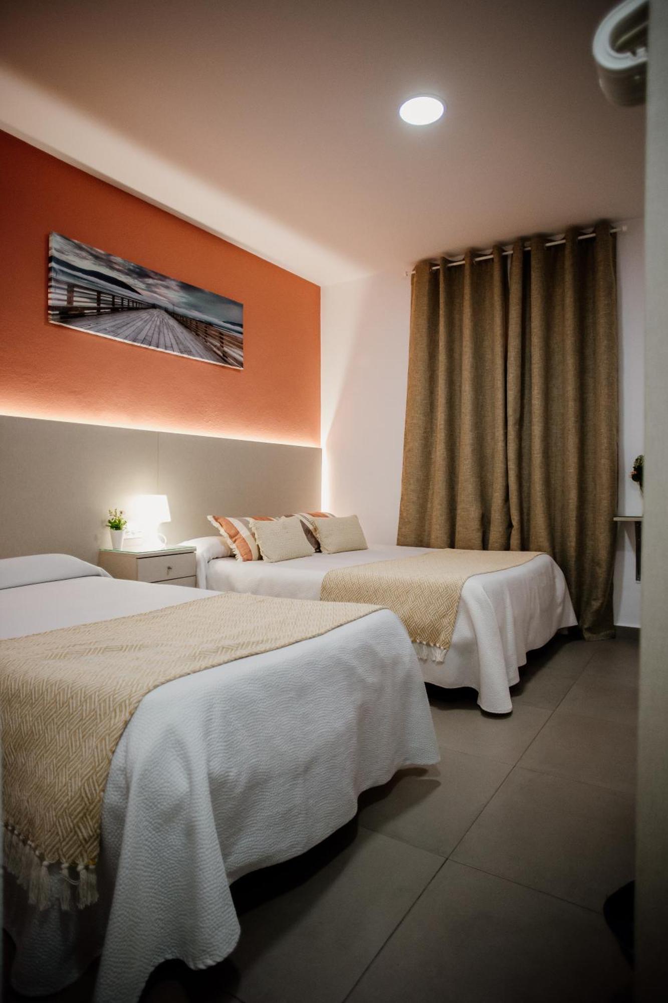 Apartamentos Turisticos Mastil 16 Málaga Dış mekan fotoğraf